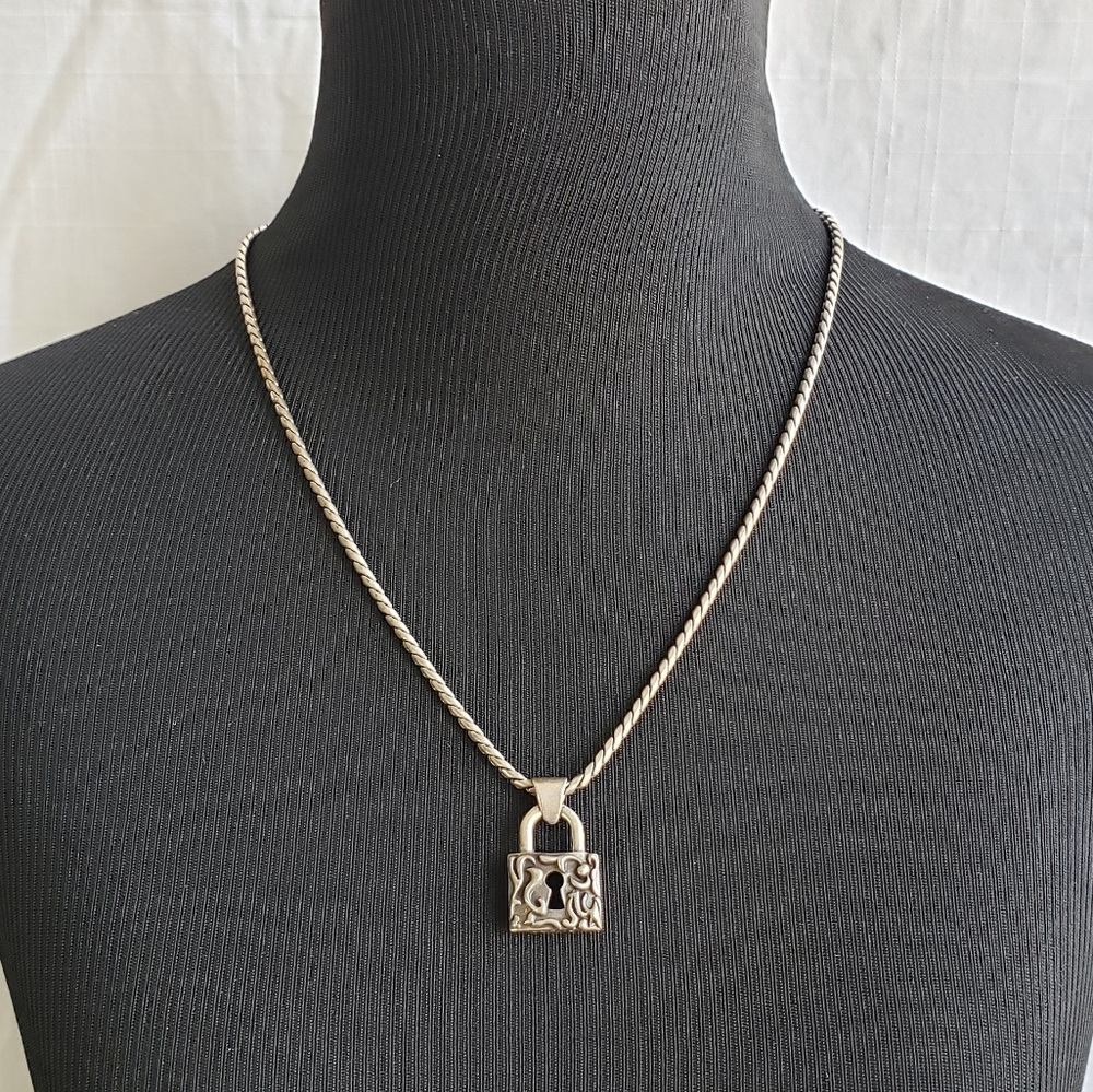 Stigma Silver Tone Rope Chain, Lock Pendant